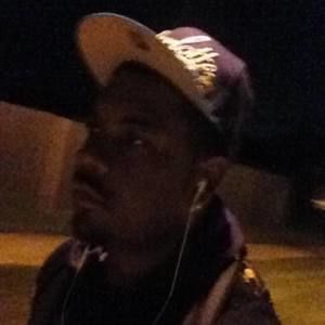 Meet your Posher, Dominique